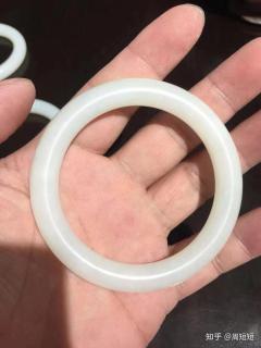 淘宝上99块的和田玉手镯是真的玉石吗?