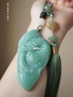 传承收藏级别和田玉碧玉瓷蓝粉青"龙行天下"
